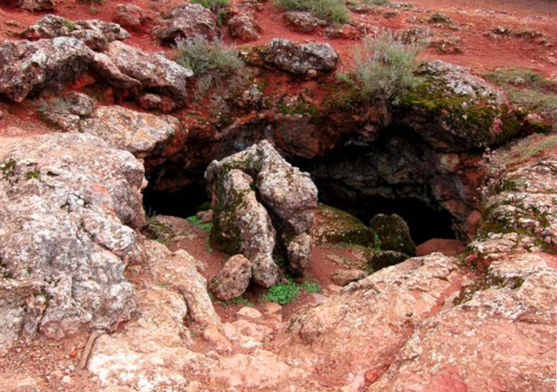 cueva de montesinos galatearural.com  - CUEVA DE MONTESINOS