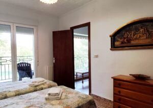 WhatsApp Image 2025 06 17 at 09.15.07 4 e1750764959708 300x211 - Casa de la Laguna