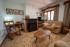 Audiovisual 12 300x200 - Casa rural Sole